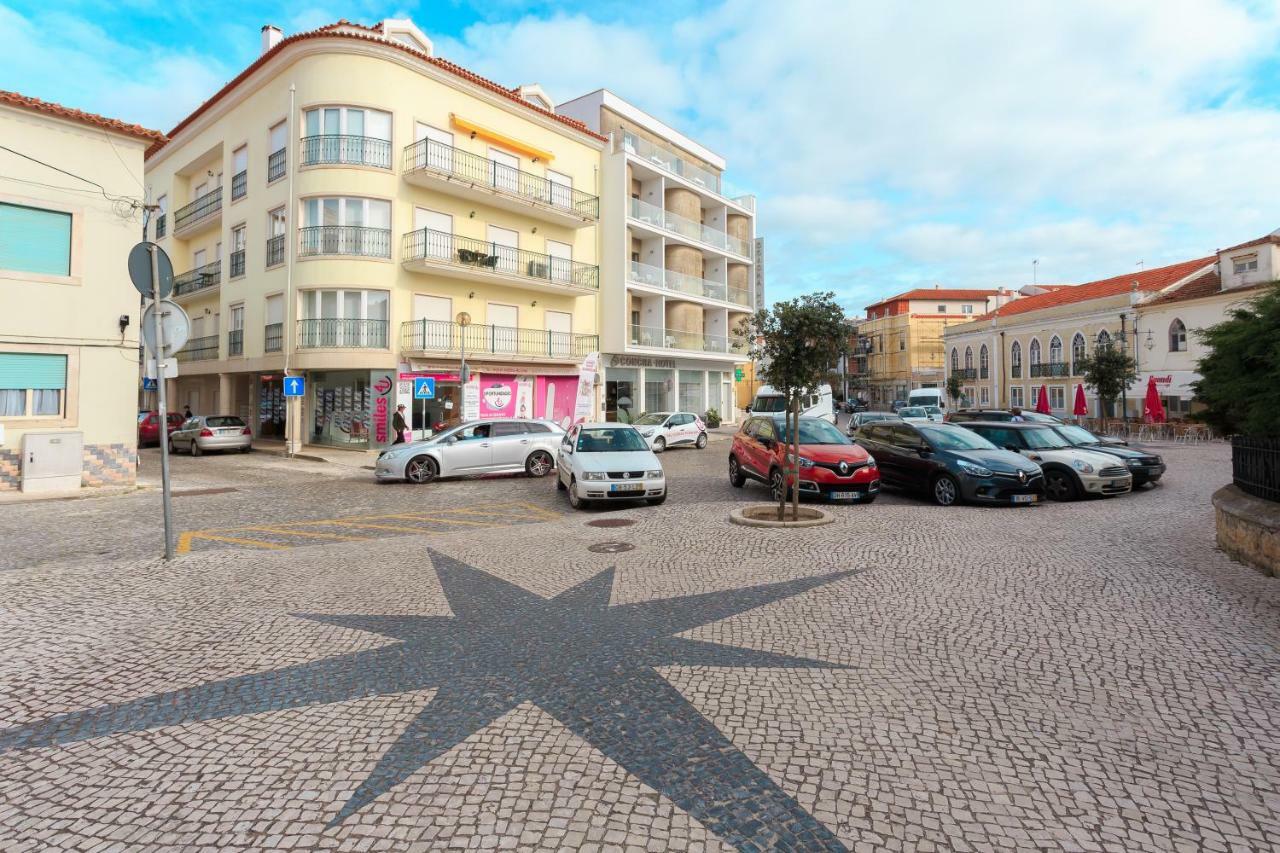 Apartamento Praia Sao Martinho Do Porto Luaran gambar