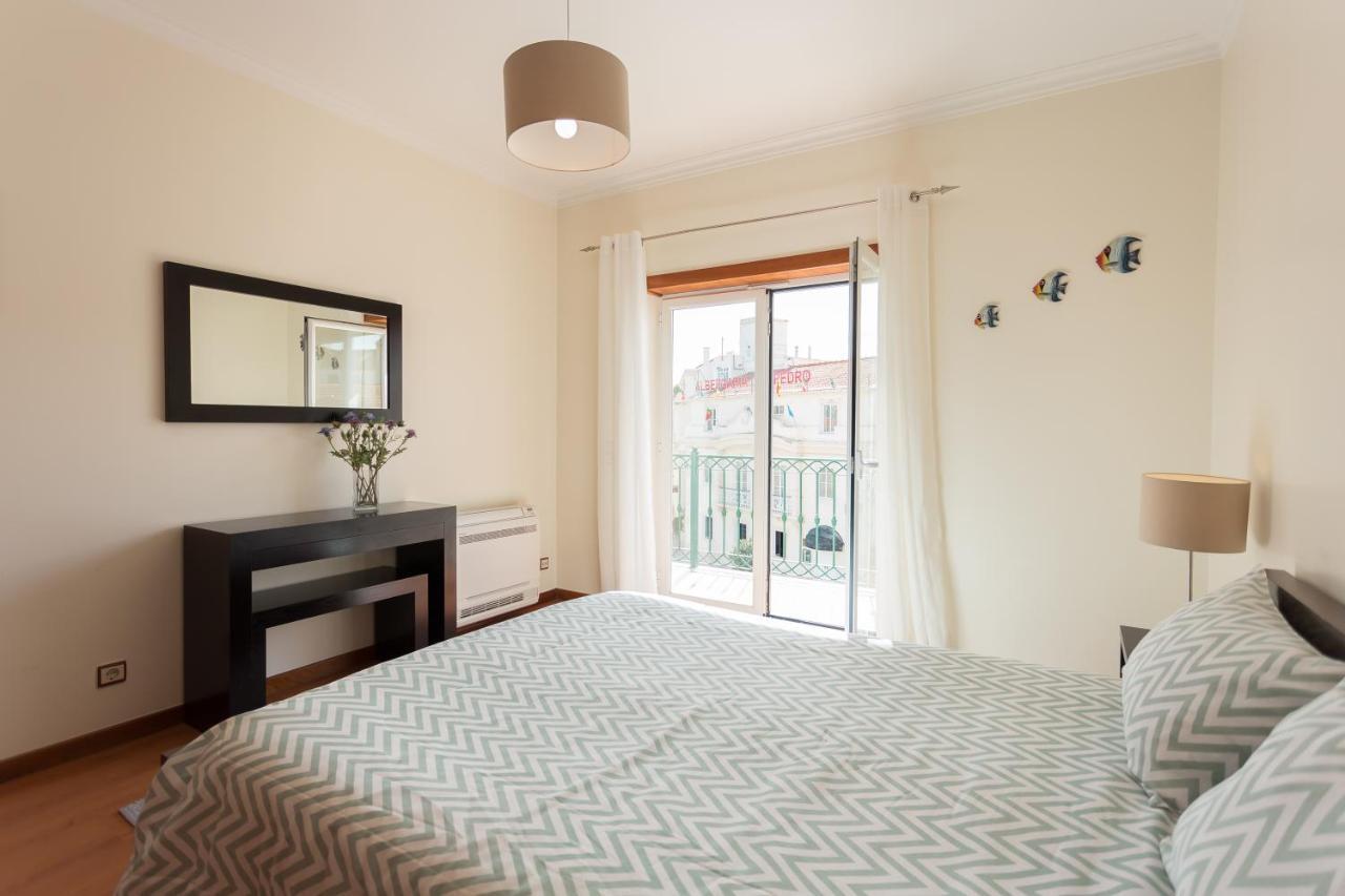Apartamento Praia Sao Martinho Do Porto Luaran gambar